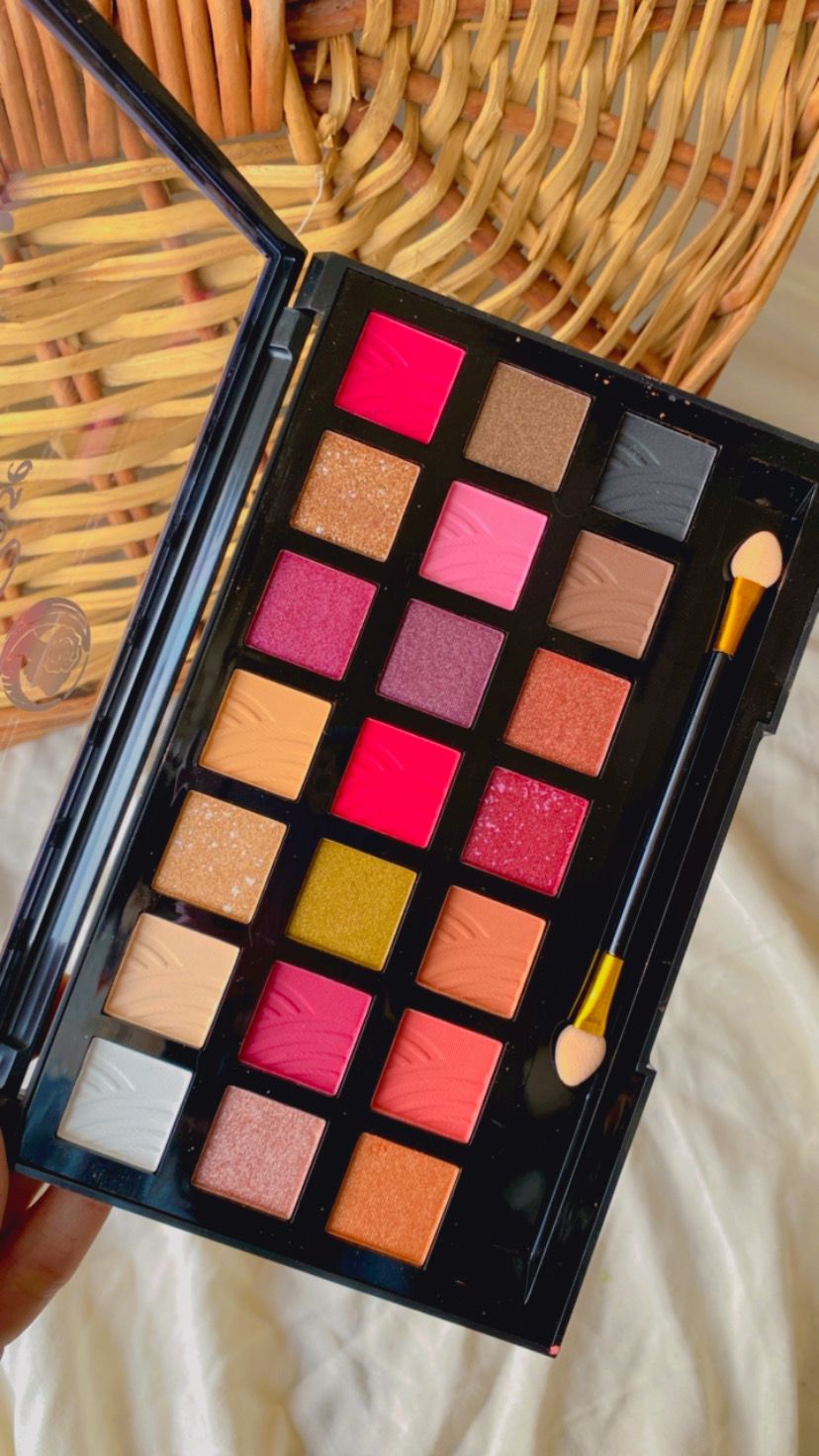 Angel Rose 21 Color Eyeshadow Palette for Eye Makeup | Long Lasting and Easily Blendable with Eye Makeup Brush