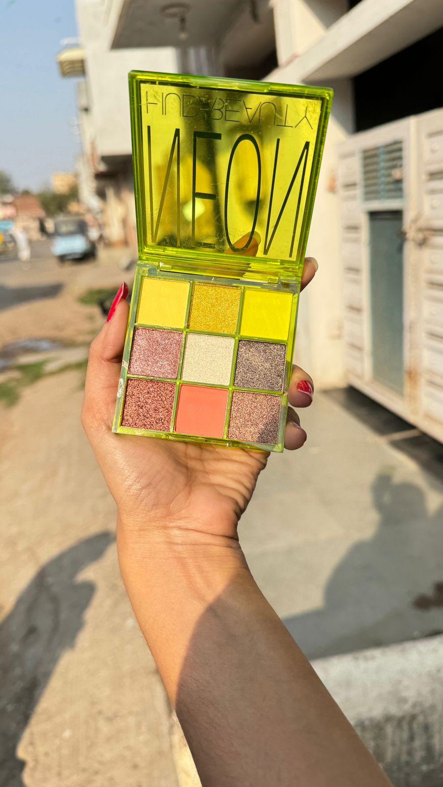 Mini 9 Shades Nude Eyeshadow Palette