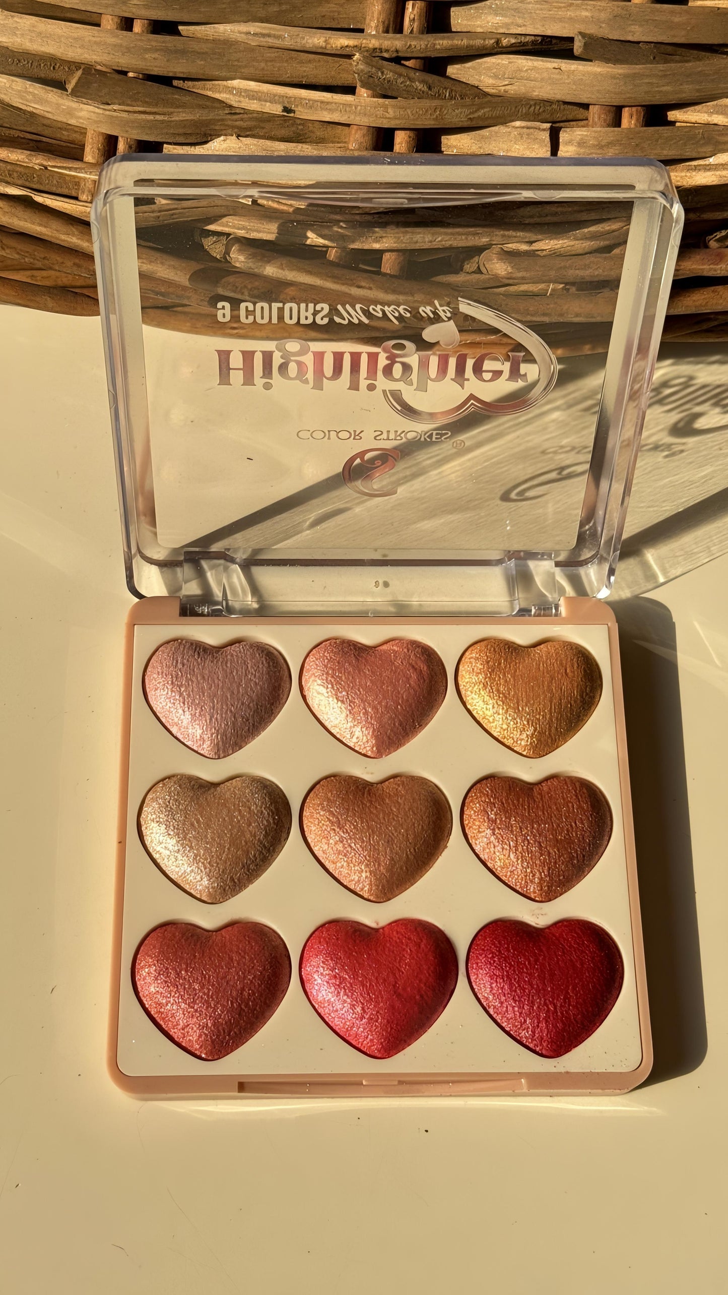 Color Strokes 9 shade Heart Highlighter Palette