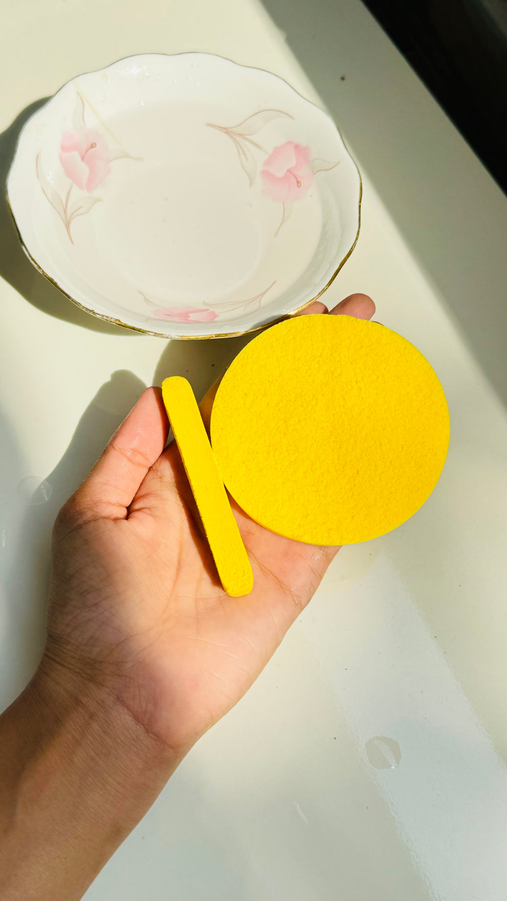 Magic sponge makeup