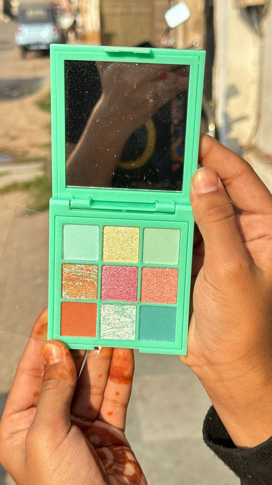 9 Shades Mini Eyeshadow Palette Mint Palette. Shimmer & Matte Shades