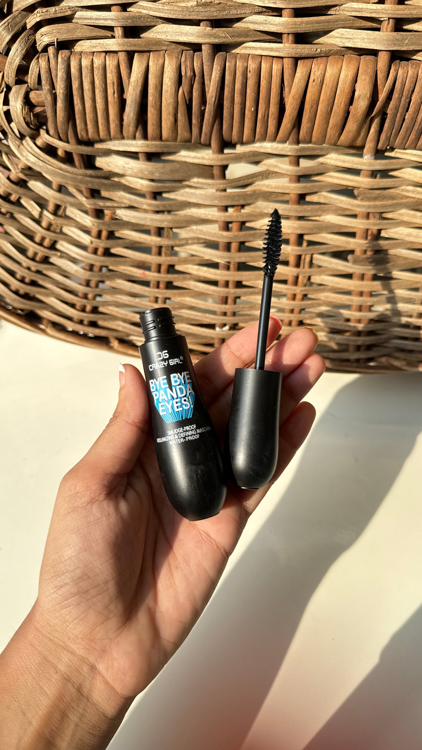 Crazy Girl Bye Bye Panda Eyes Mascara. Long-lasting & Smudge-proof.