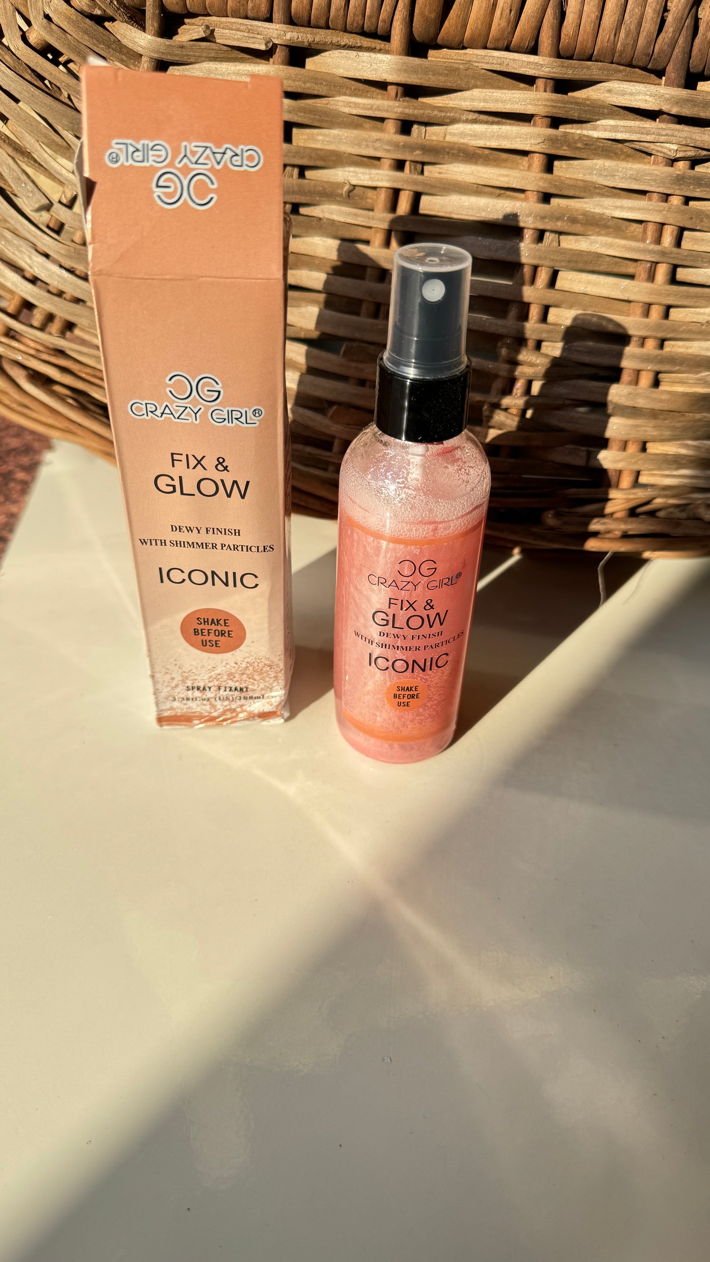 Crazy girl dewy finish shimmer spray