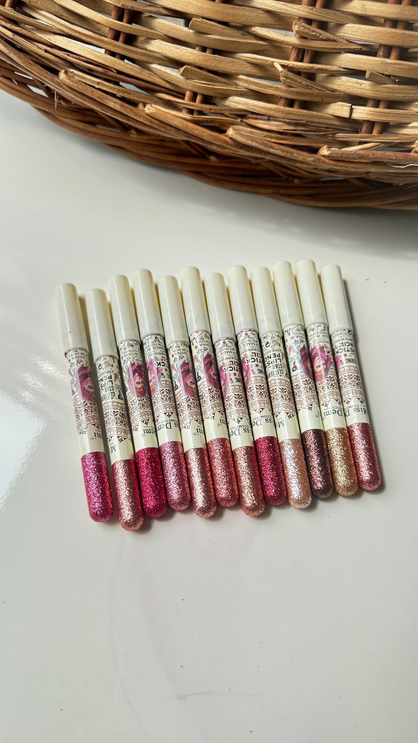 Glitter lipliner set of 12