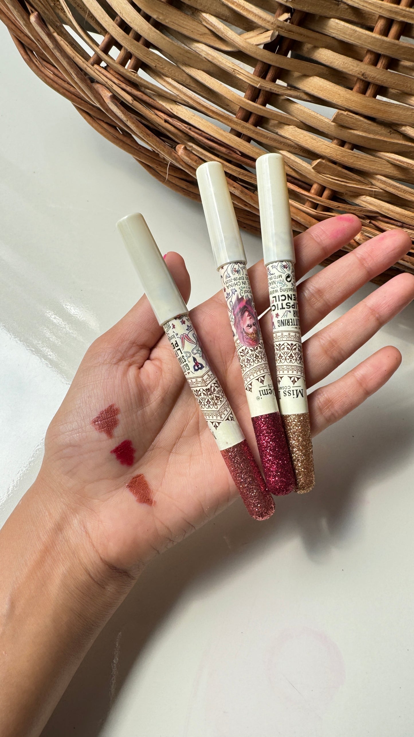 Glitter lipliner set of 12
