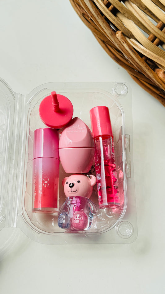 Cute mini pink hamper