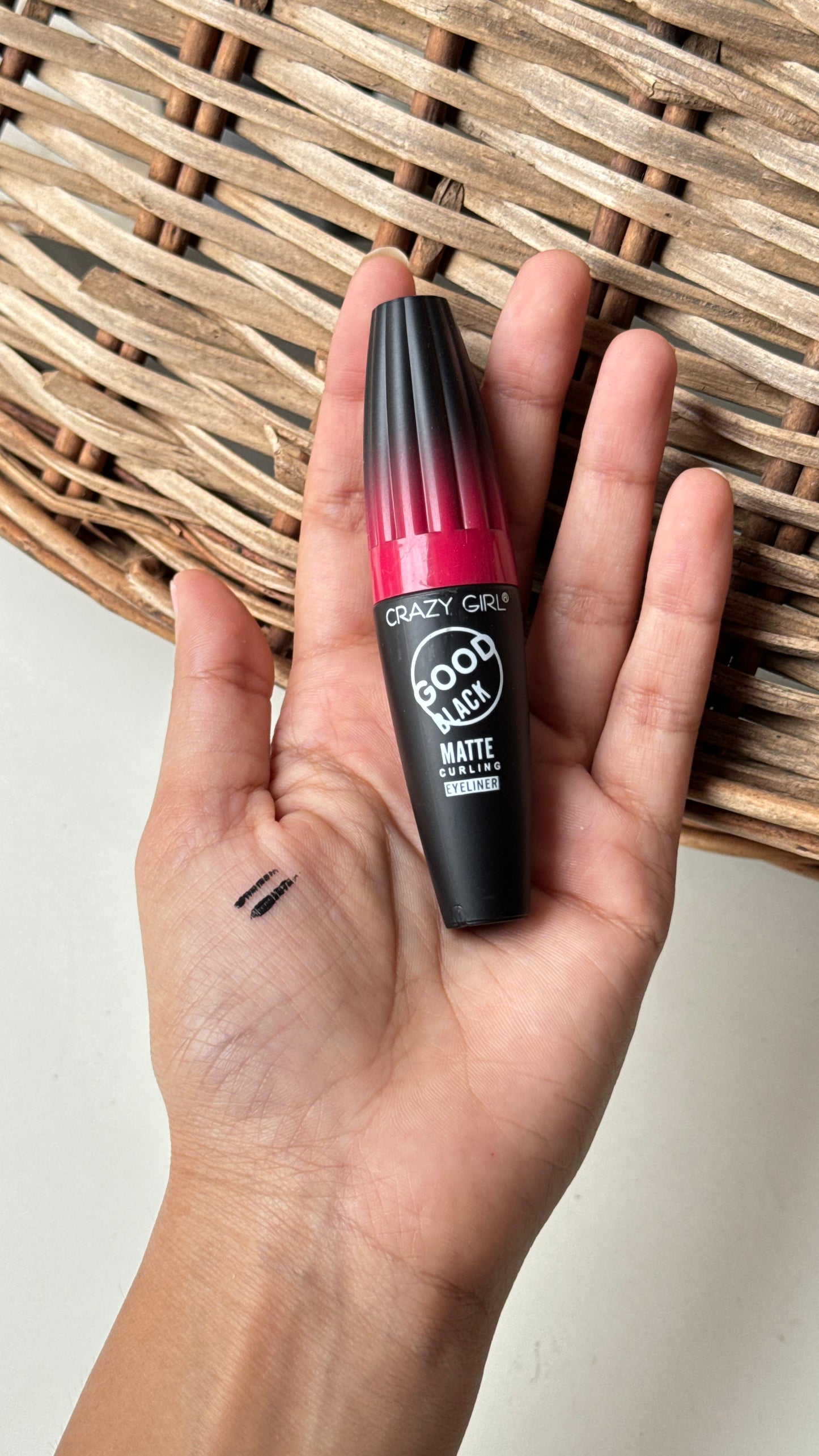 Crazy girl good black eyeliner