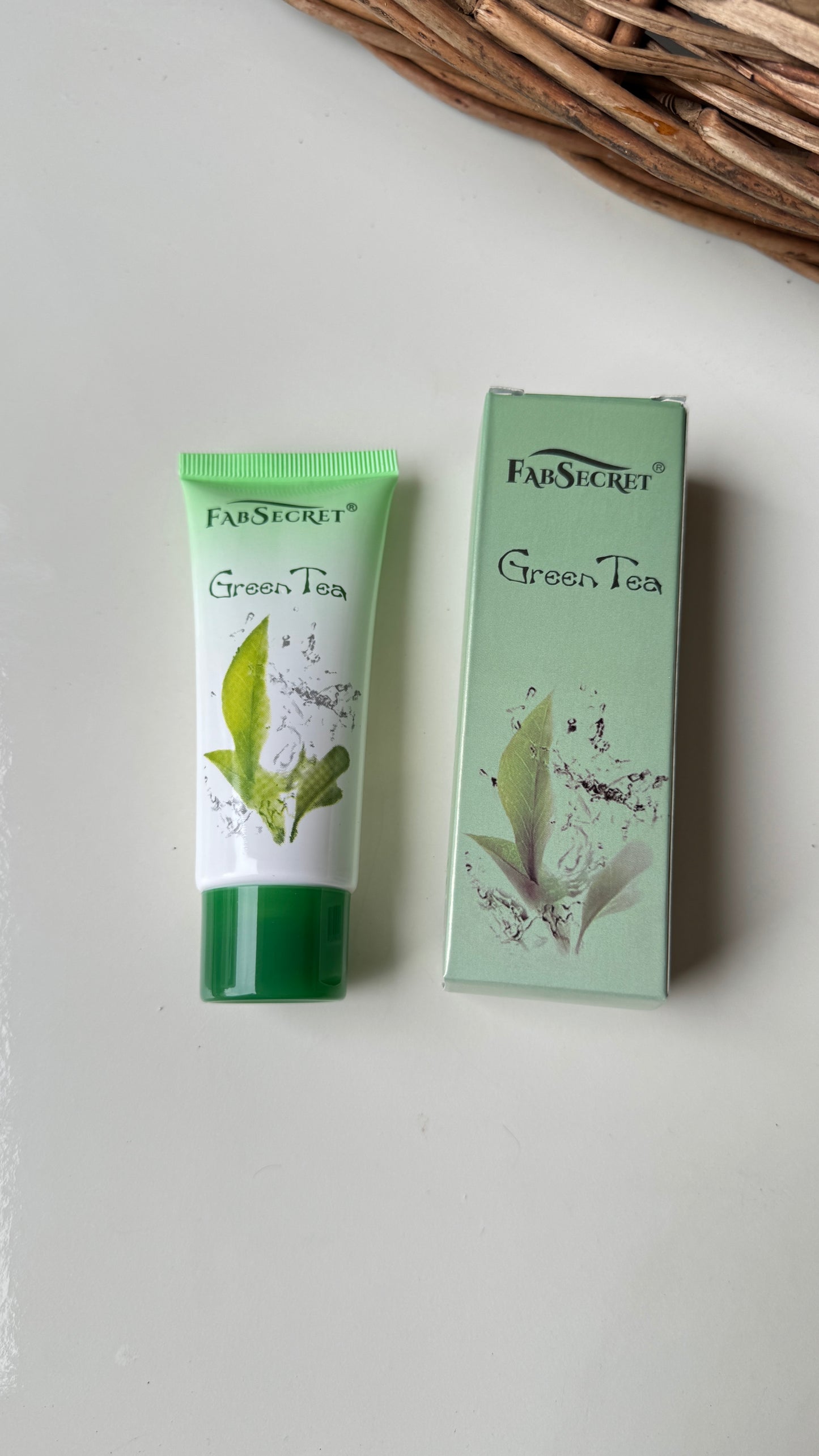 Fab secret green tea Foundtion