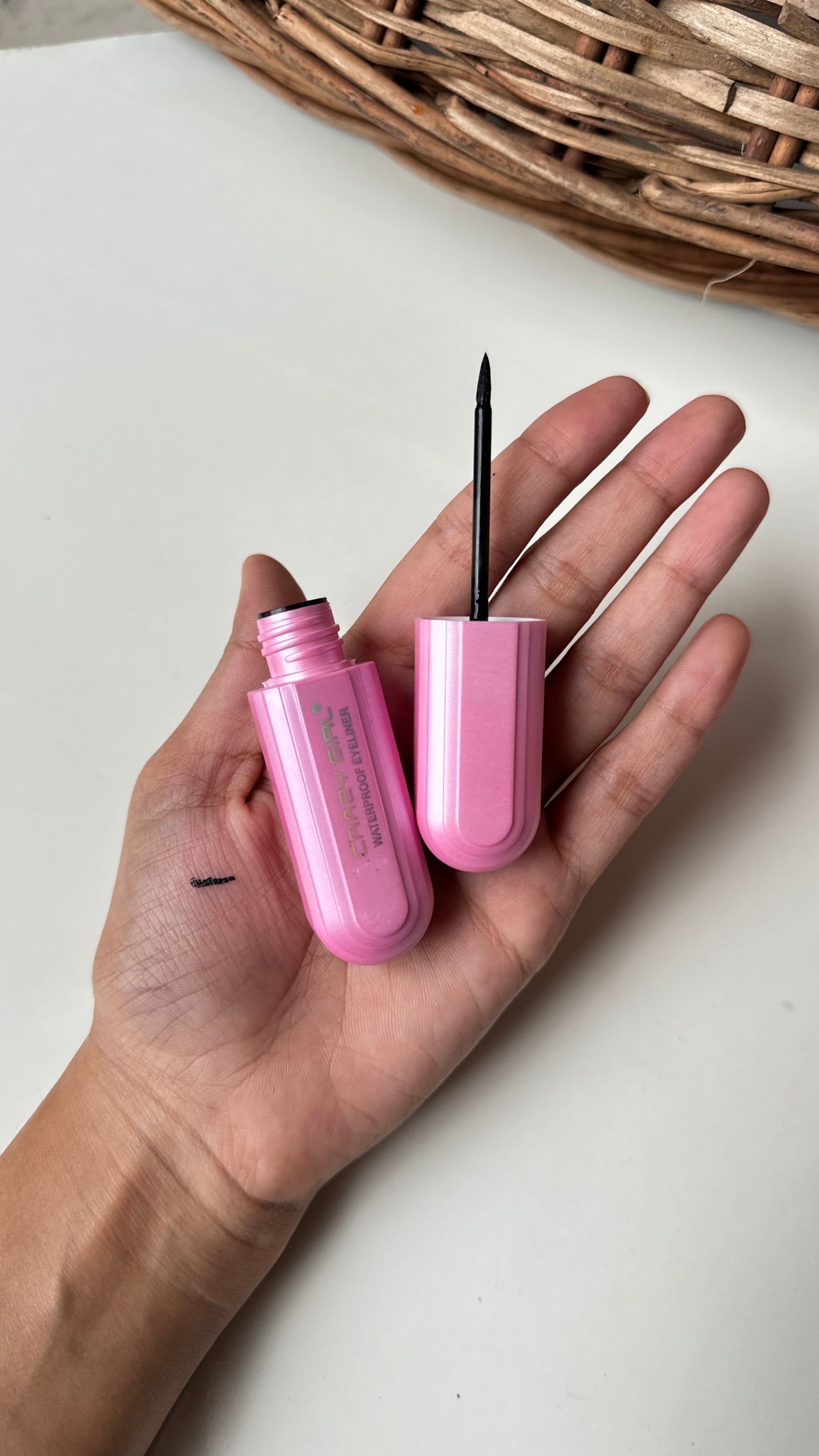 Crazy girl waterproof eyeliner