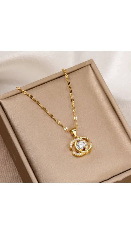 Classy neck chain for women with elegant zircon stone