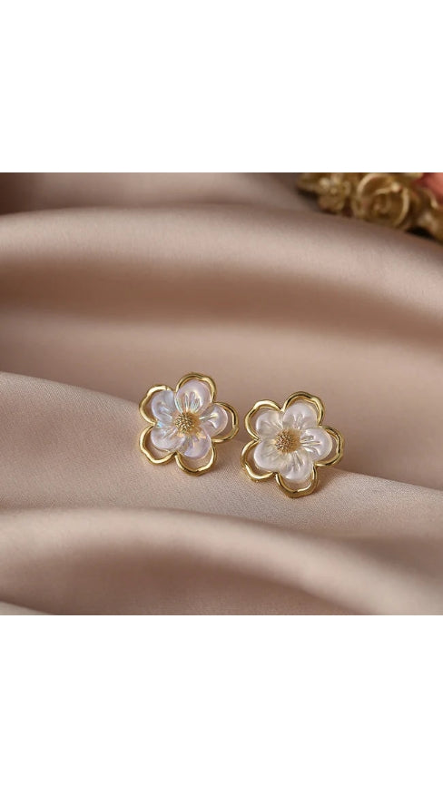Kawaii Flower Ear studs for women. Tarnish Free