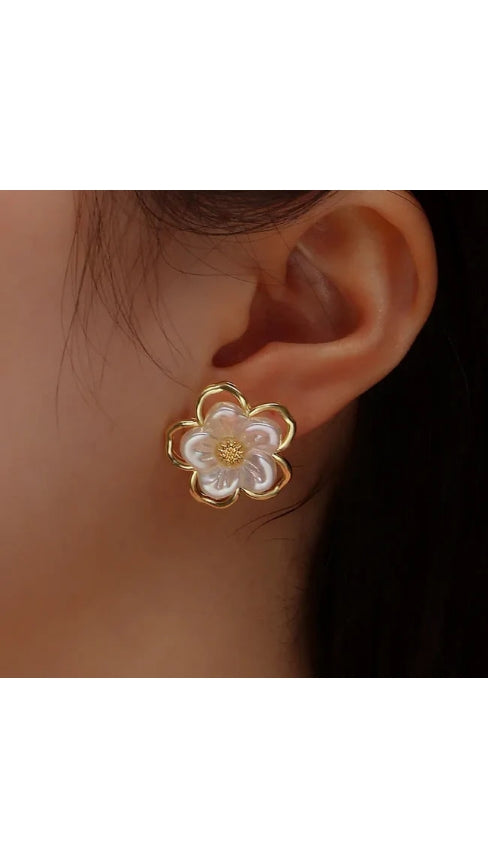 Kawaii Flower Ear studs for women. Tarnish Free