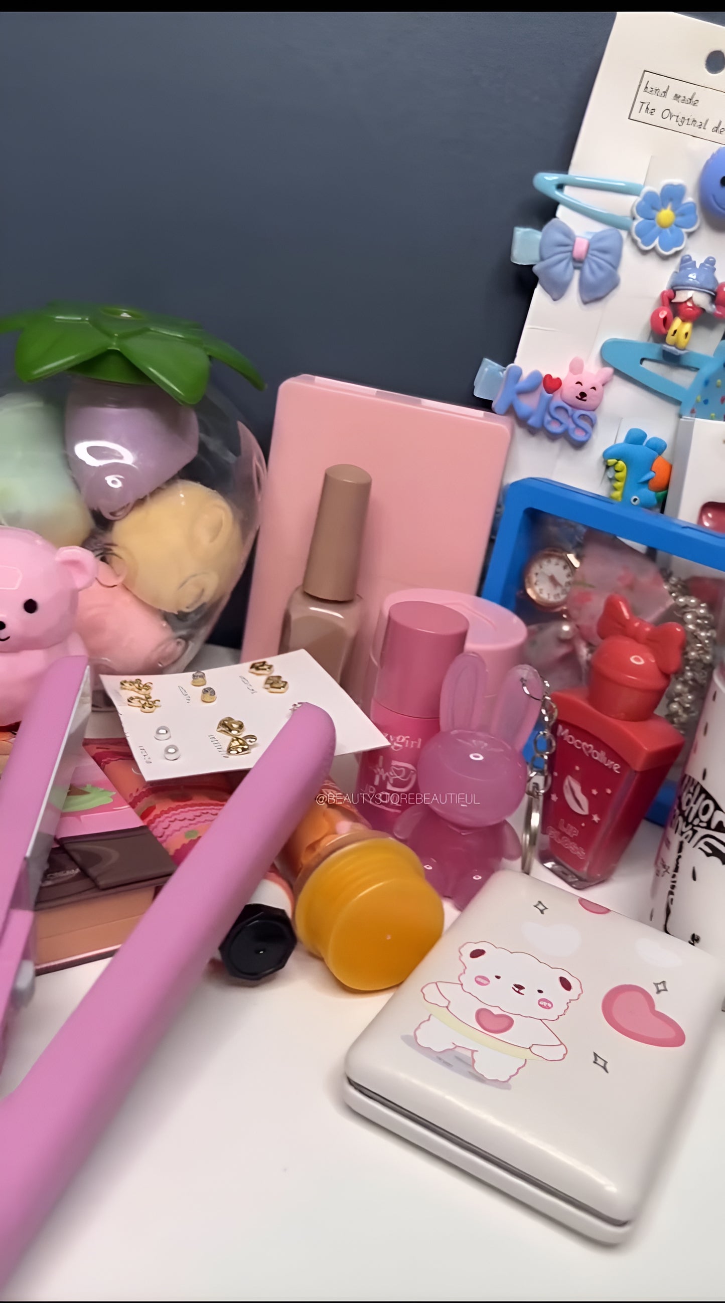 Valentine day gift hamper for her