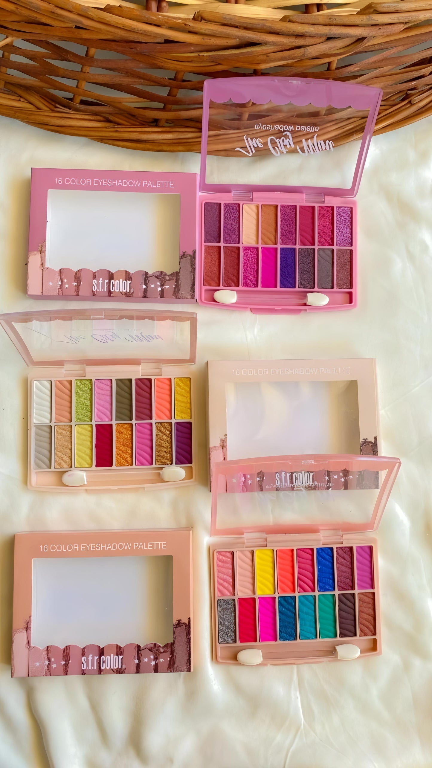 Mini Korean 18-Color Eyeshadow Palette with Brush Applicator – 3 Stunning Variants