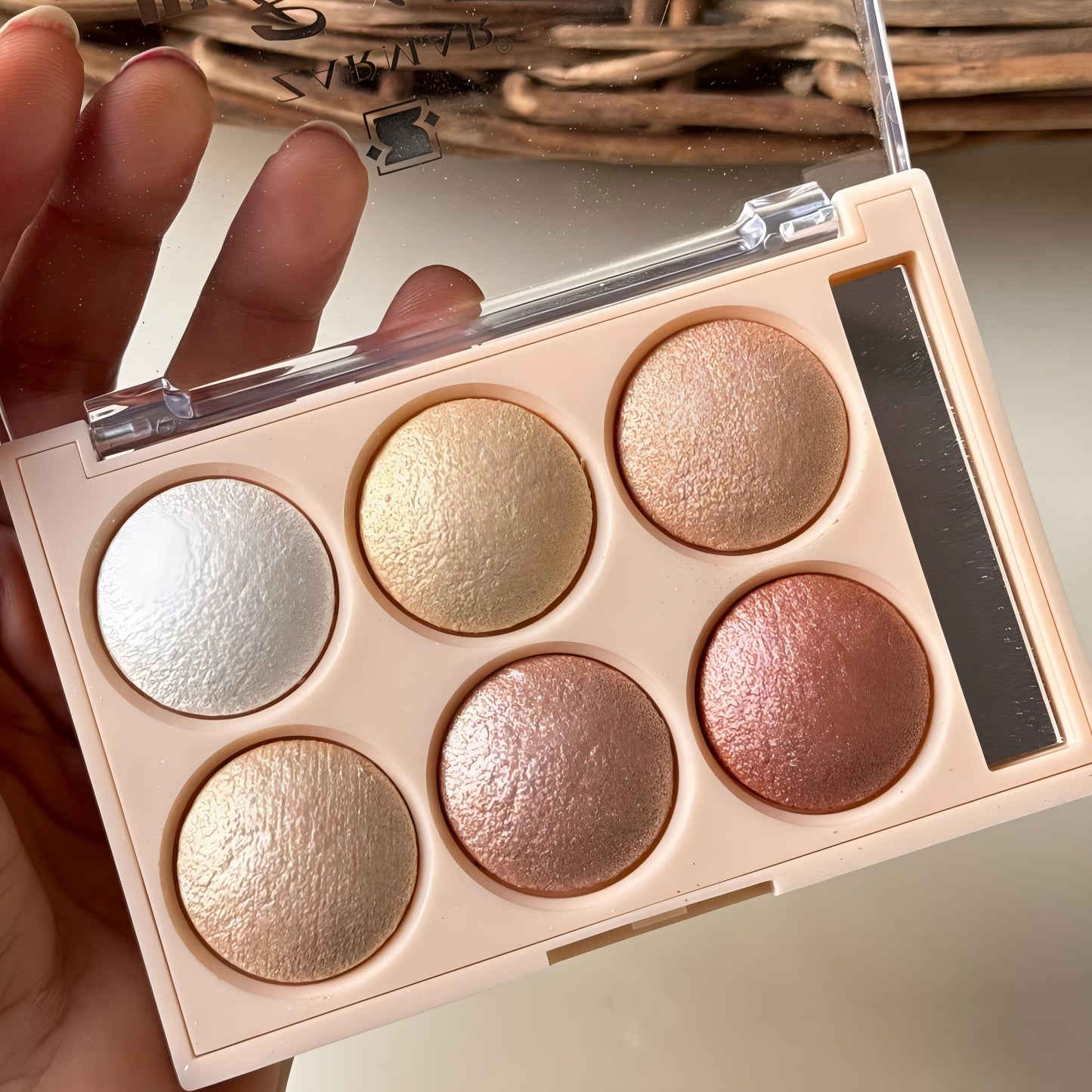 6 Shades Baked Highlighter Palette | Shimmer & Glow Face Makeup Kit