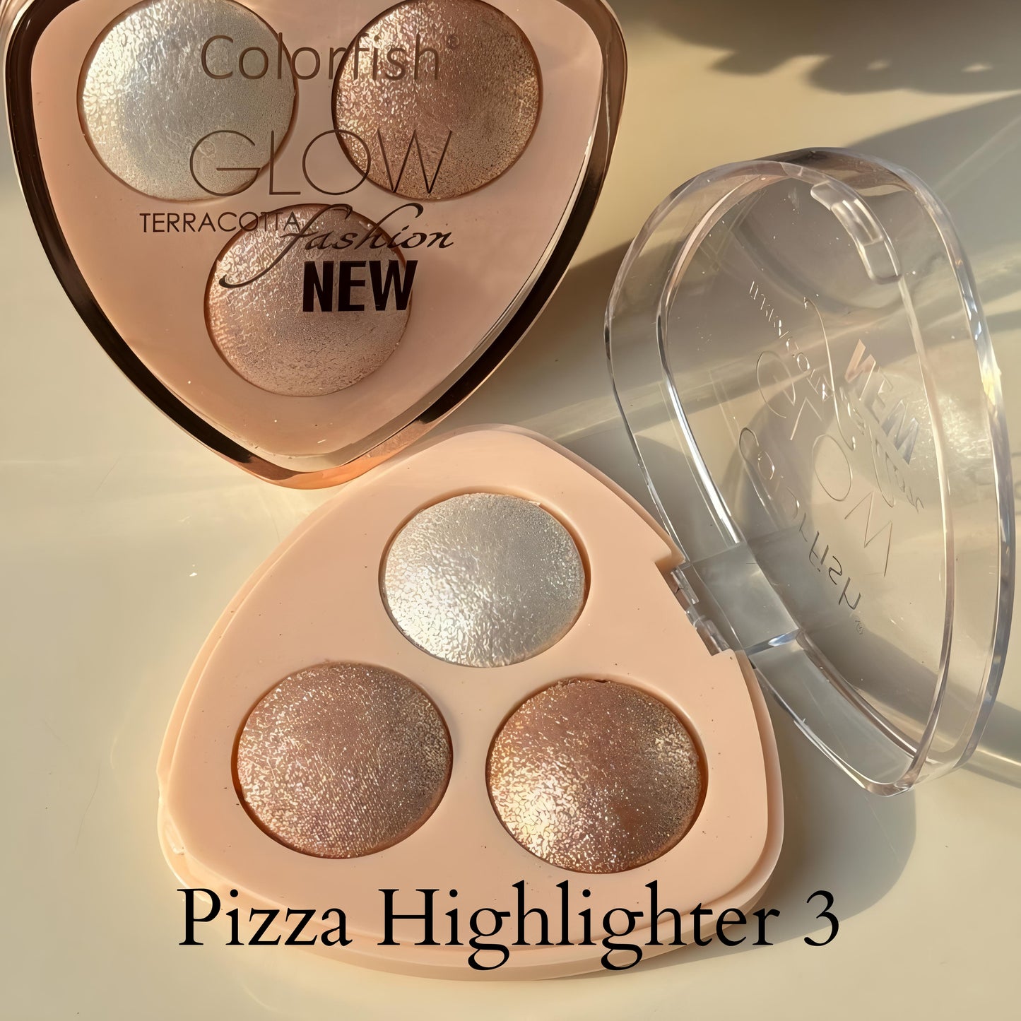 Kawaii 3 Shade Baked Highlighter Palette – Pizza Slice Shape