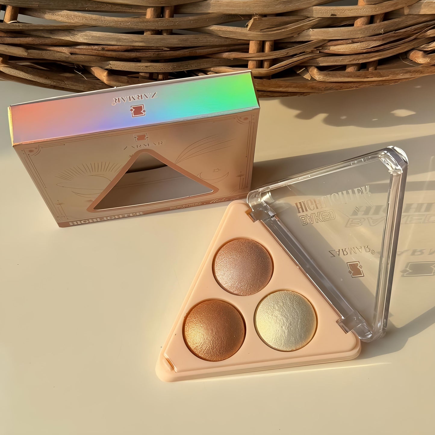 Kawaii 3 Shade Triangle Baked Highlighter Palette