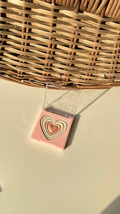 Kawaii Cute Heart Shaped Highlighter & Blusher