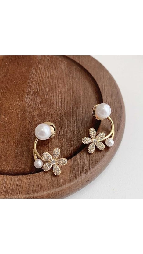 Flower Shape with Pearl Korean earring