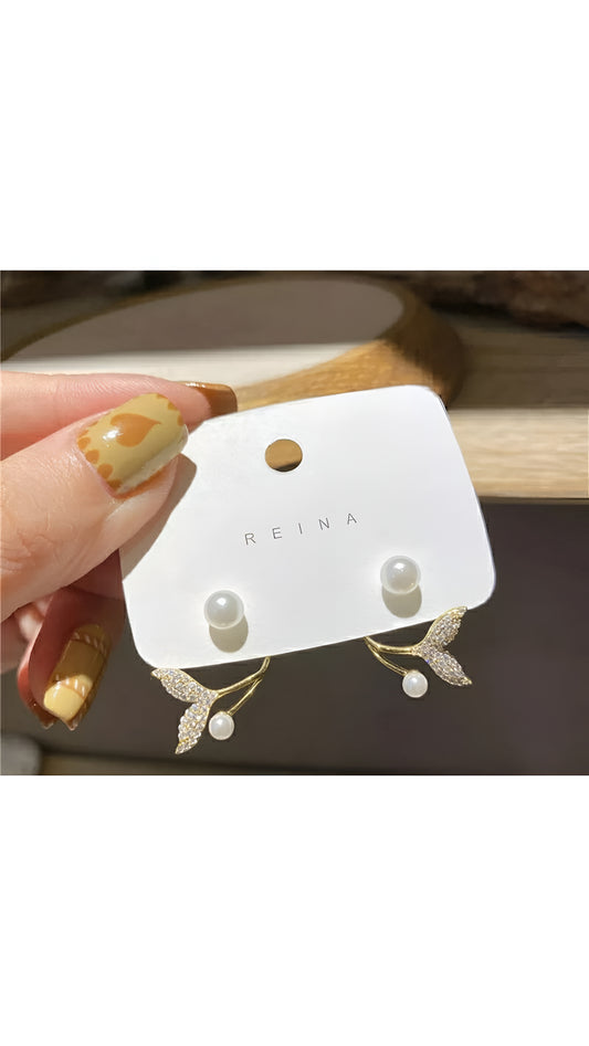 Kawaii Cute Leaf Shaped Pearl Earings Studs for women