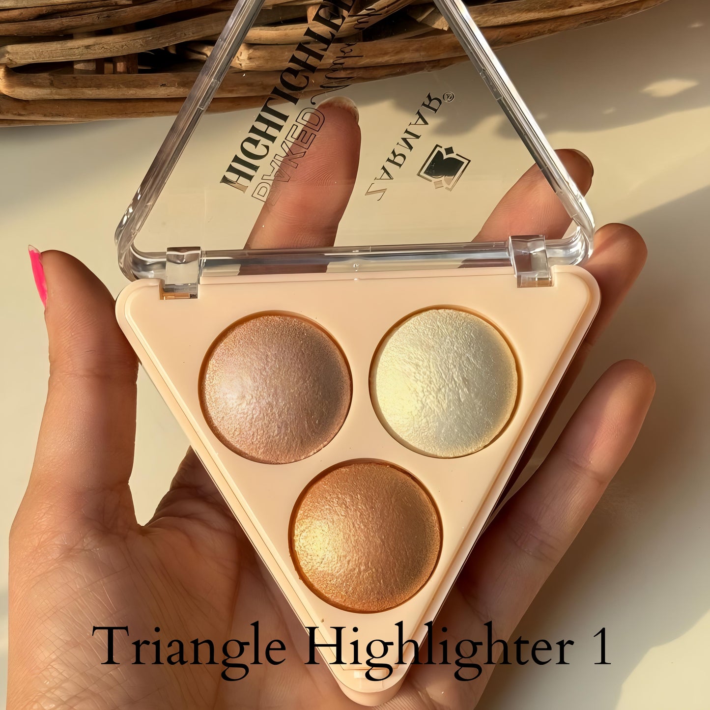 Kawaii 3 Shade Triangle Baked Highlighter Palette