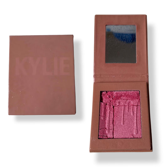 Damaged Kylie Highlighter