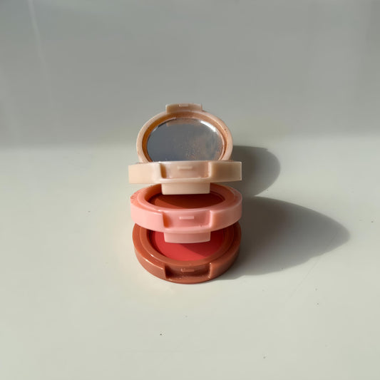 Slightly Damaged 3 in 1 Blush Highlighter